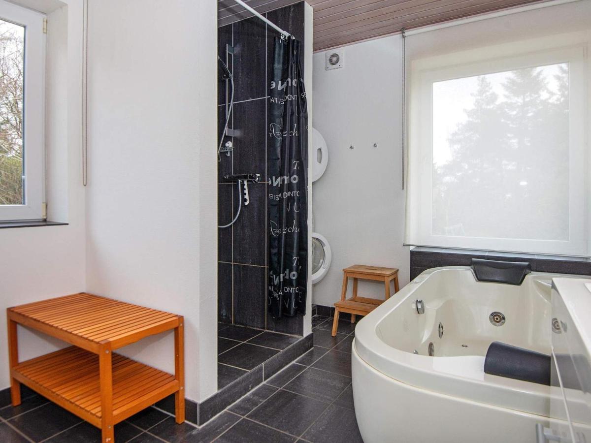 10 Person Holiday Home In R M Bolilmark Kültér fotó