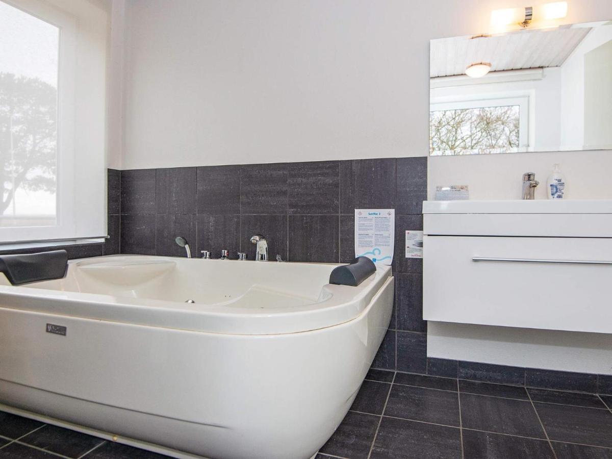 10 Person Holiday Home In R M Bolilmark Kültér fotó
